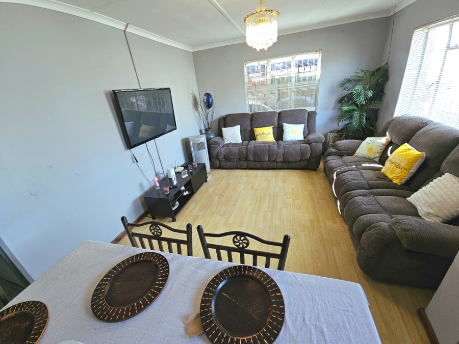 4 Bedroom Property for Sale in Strandfontein Village Western Cape